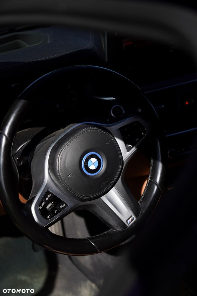 BMW Seria 5 530e Luxury Line - 11