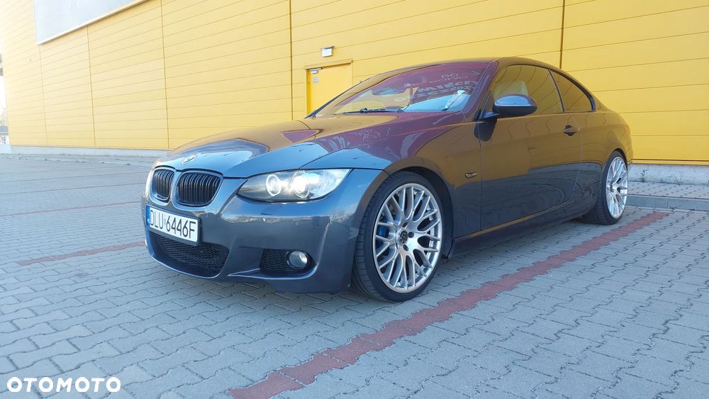BMW Seria 3 330i - 7