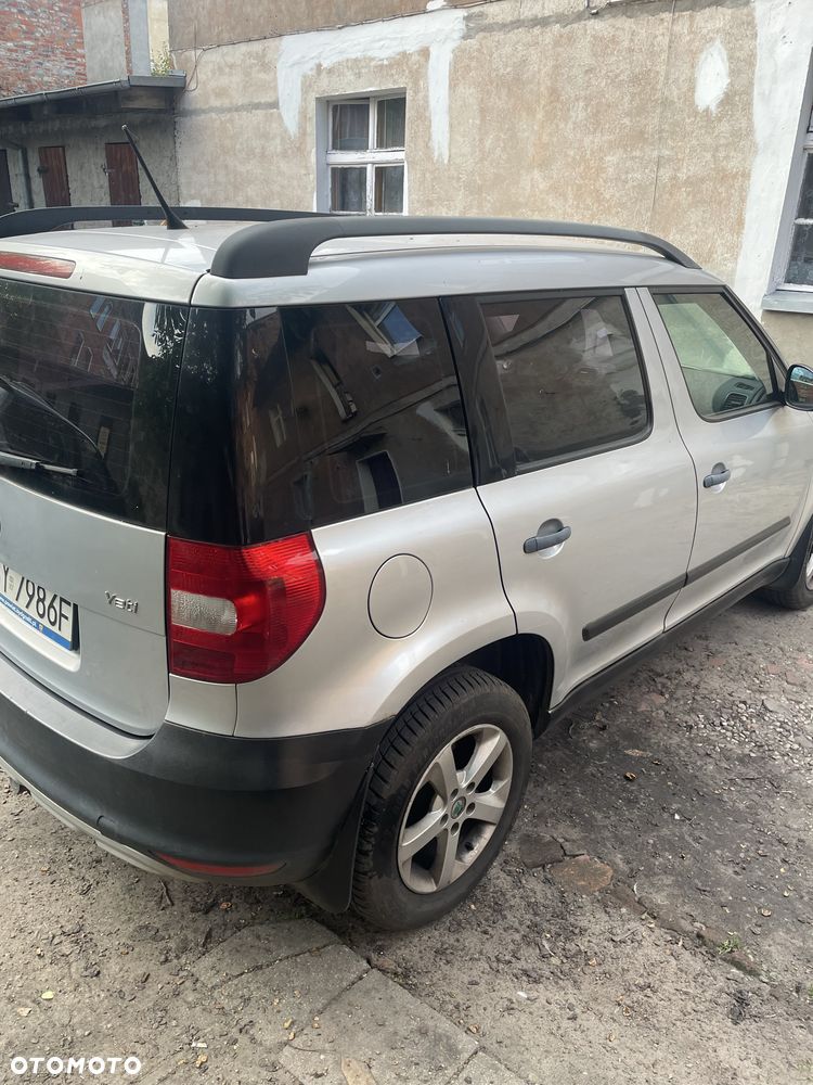 Skoda Yeti 2012 photo 3