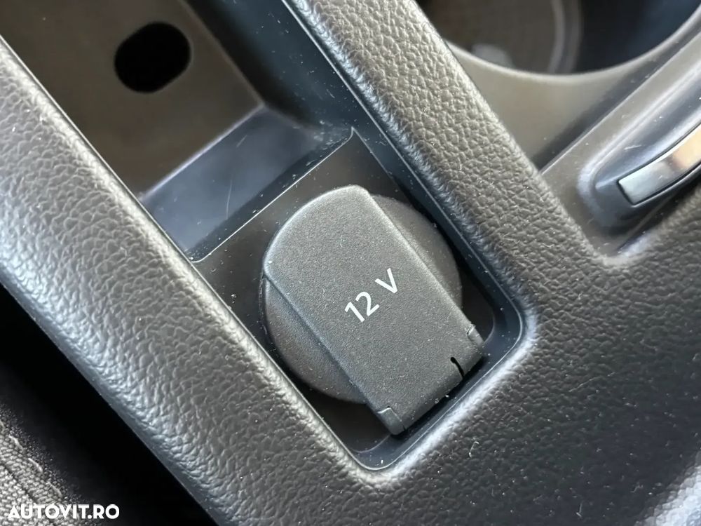 Volkswagen Passat Variant 1.5 TSI ACT OPF DSG Comfortline - 24