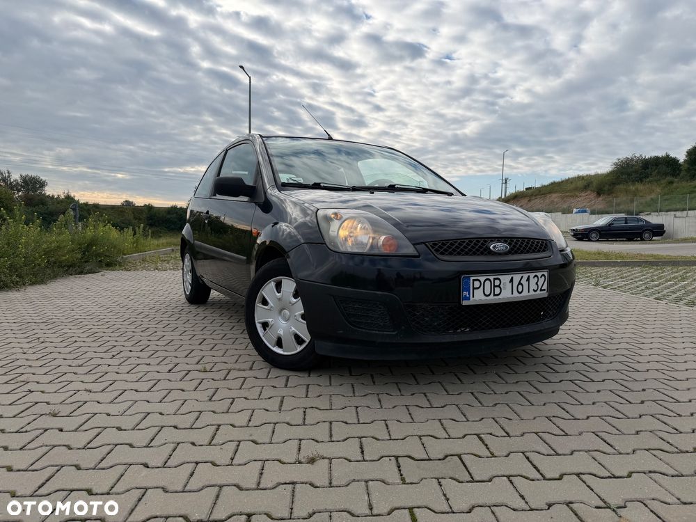 Ford Fiesta 1.3 Ambiente - 3