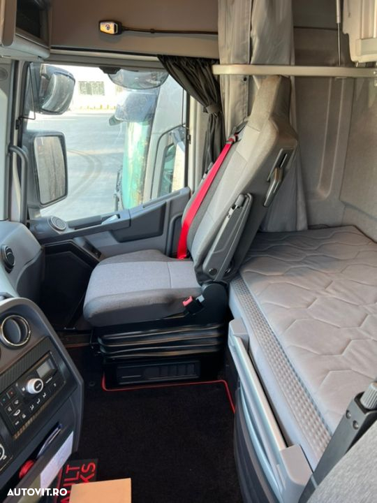 Renault T-High 480 - 9