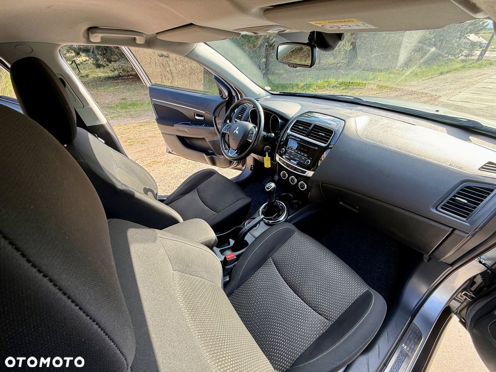 Mitsubishi ASX 1.6 2WD Plus - 27