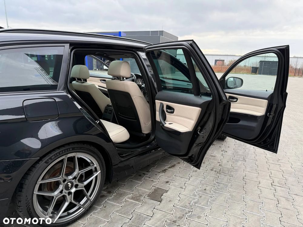 BMW Seria 3 320d - 1