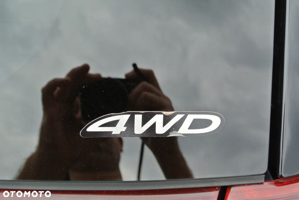 Mitsubishi Outlander 2.0 Intense 4WD CVT - 28
