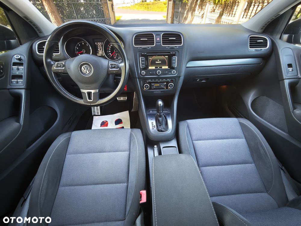 Volkswagen Golf - 23