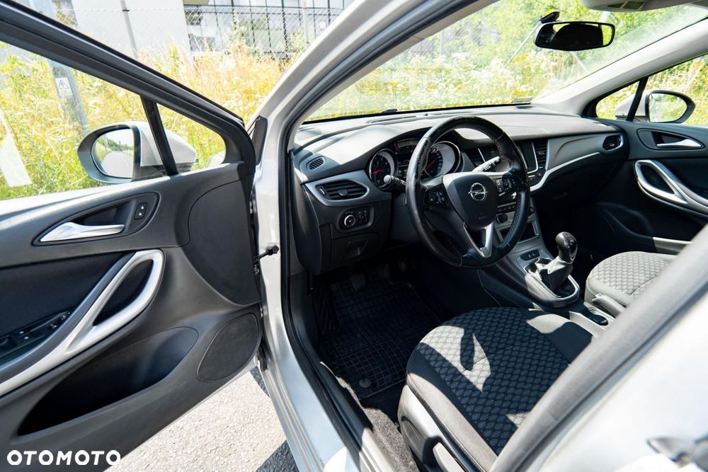 Opel Astra - 10