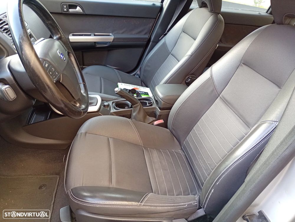 Volvo S40 1.6 D Nível 2 - 13