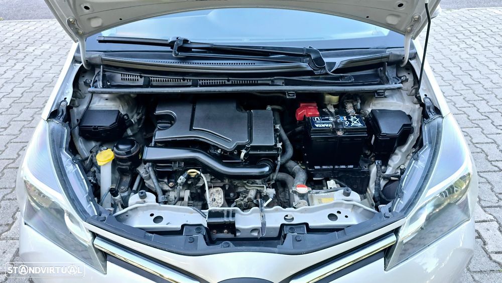Toyota Yaris 1.0 VVT-i Comfort+P.Style - 38