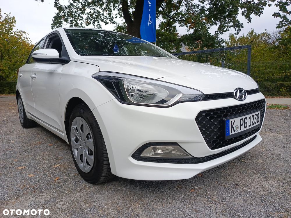 Hyundai i20 - 17