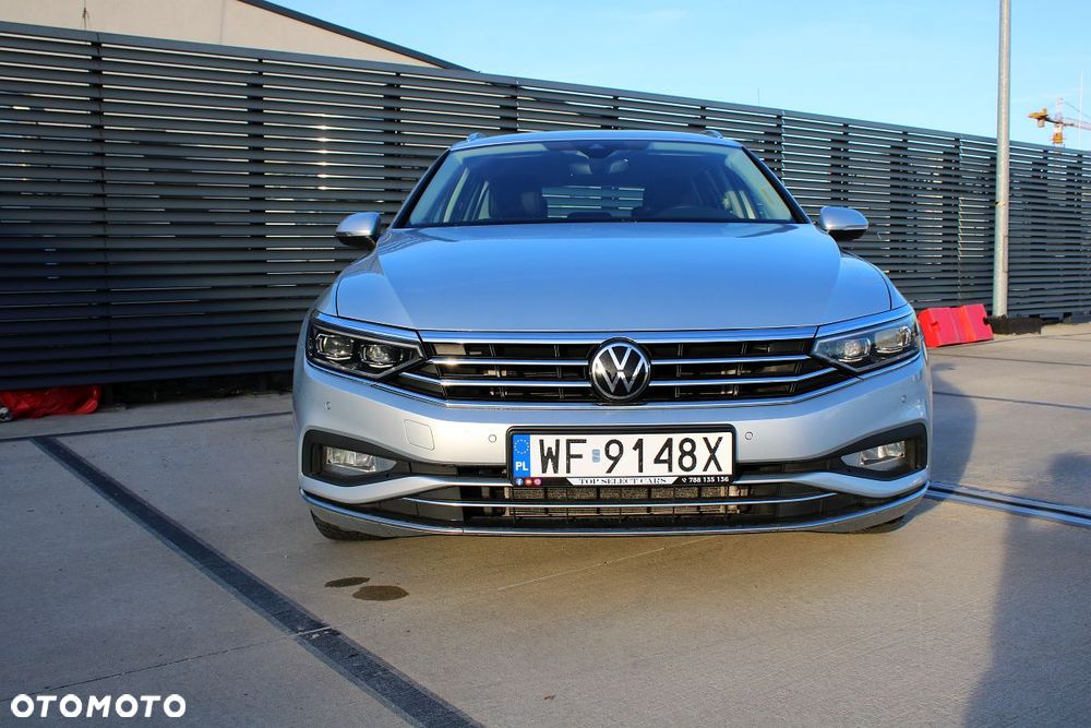 Volkswagen Passat Variant 2.0 TDI SCR Elegance DSG - 13