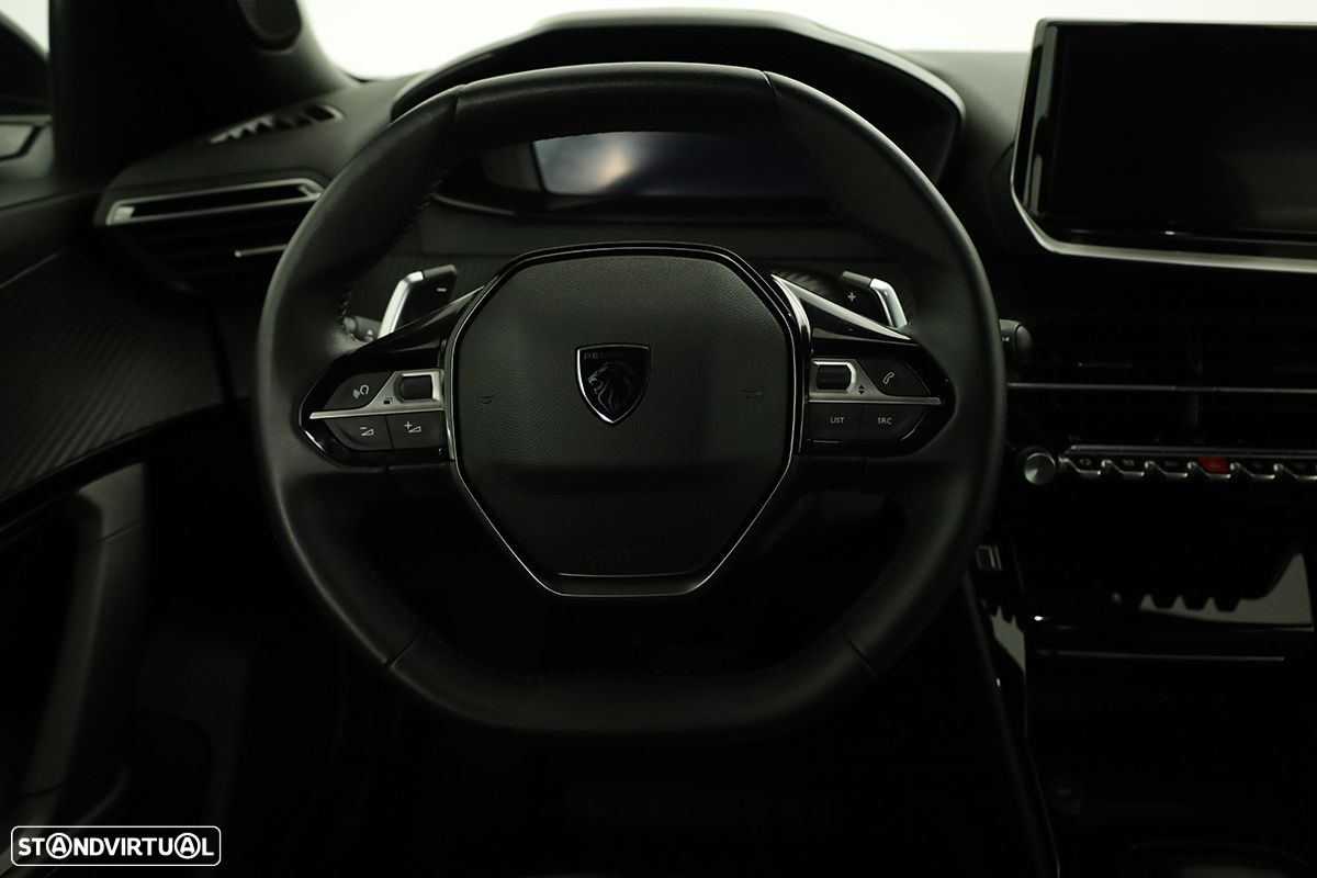Peugeot 2008 1.2 PureTech Allure EAT8 - 15