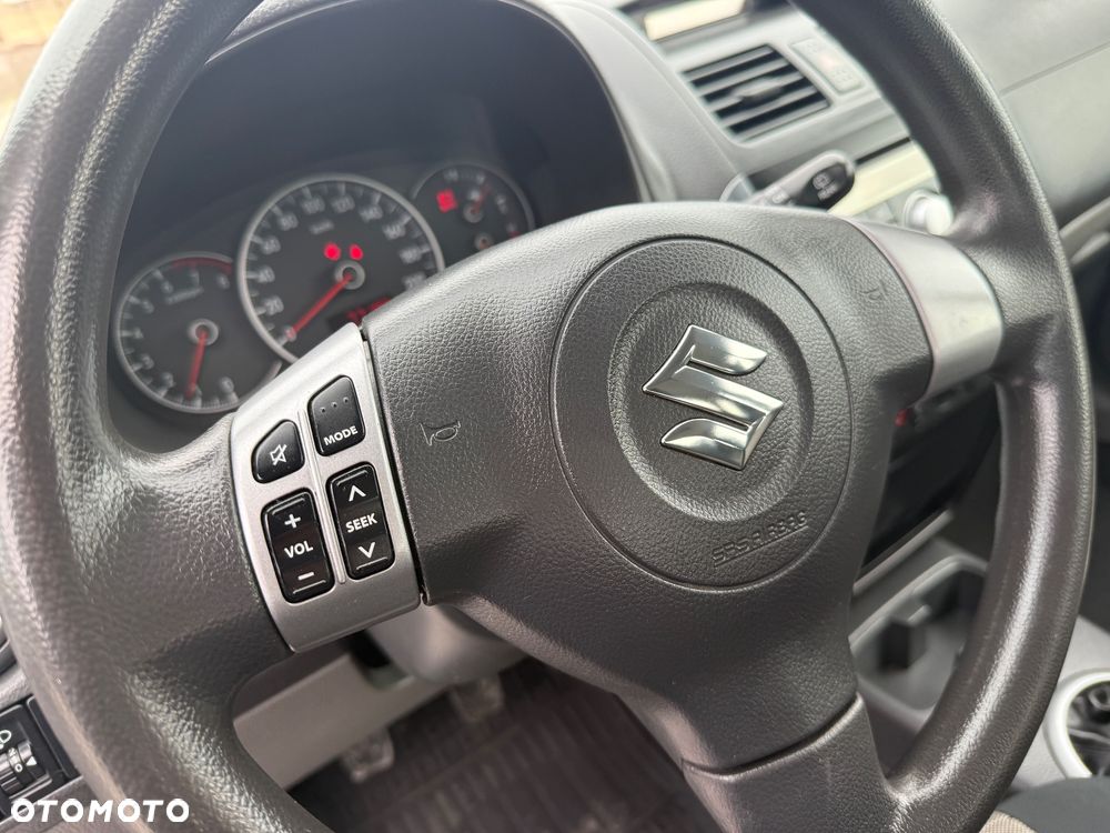 Suzuki SX4 1.6 VVT 4x4 Club - 12