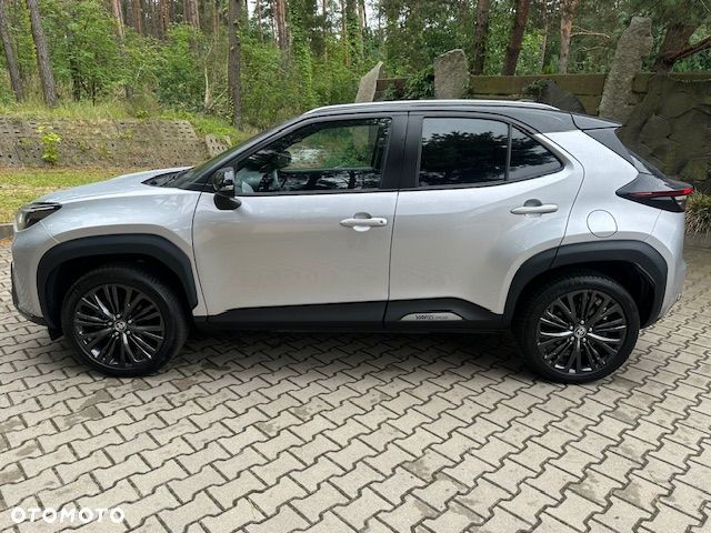 Toyota Yaris Cross 130 1.5 VVT-i AWD-i Premiere Edition - 3