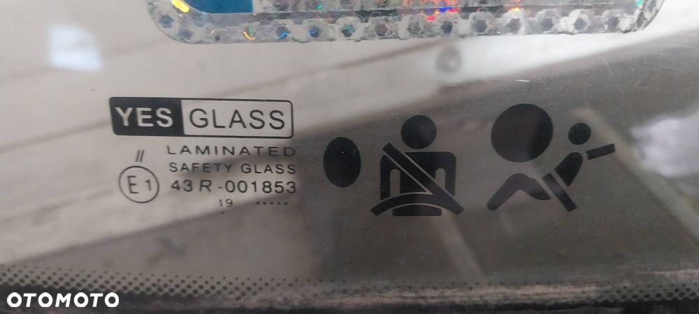 SZYBA CZOŁOWA PRZEDNIA RENAULT SCENIC I LIFT - 2