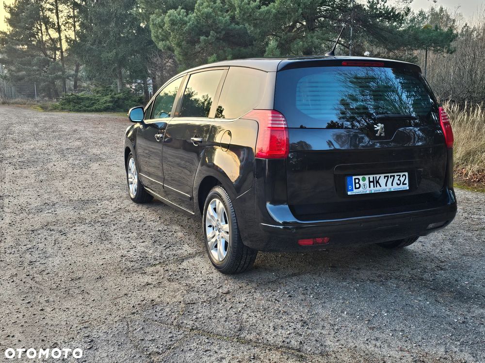Peugeot 5008 - 5