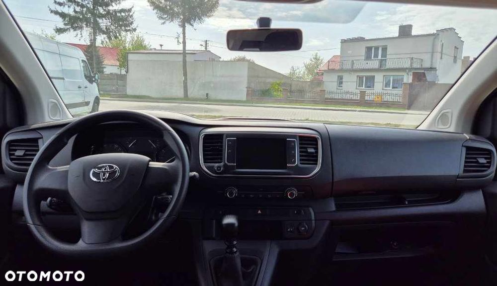 Toyota ProAce Kombi D-4D Long 2,8t - 4