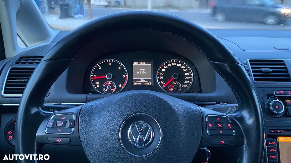 Volkswagen Touran 2.0TDI Highline - 15