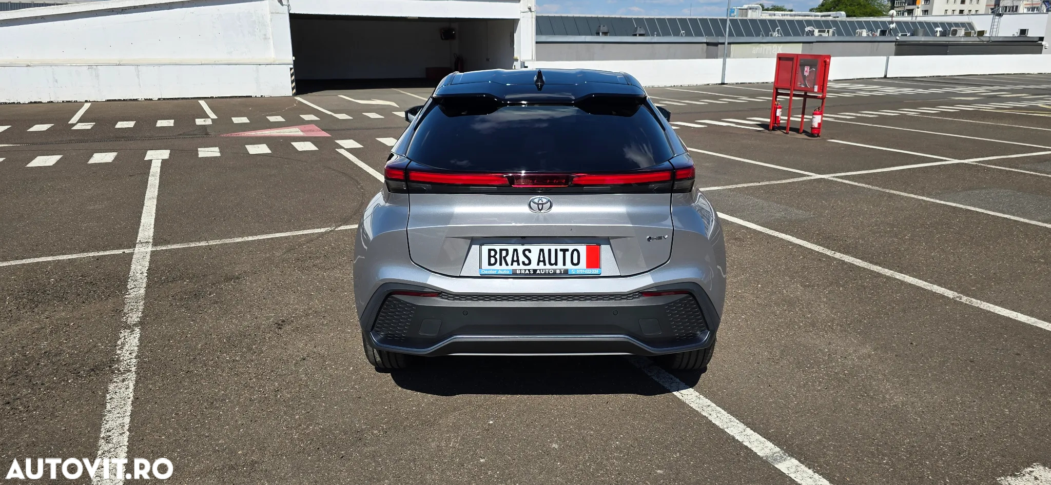 Toyota C-HR 1.8 Hybrid Team Deutschland - 9