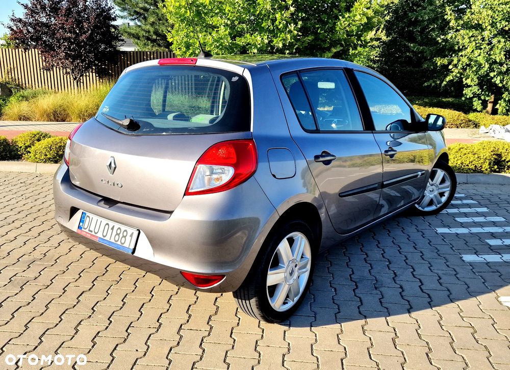 Renault Clio 1.5 dCi Fairway - 22