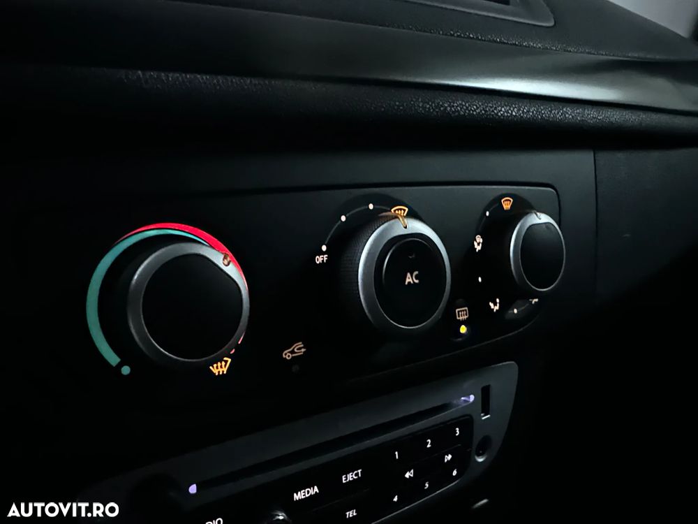 Renault Megane dCi 95 FAP LIMITED - 11