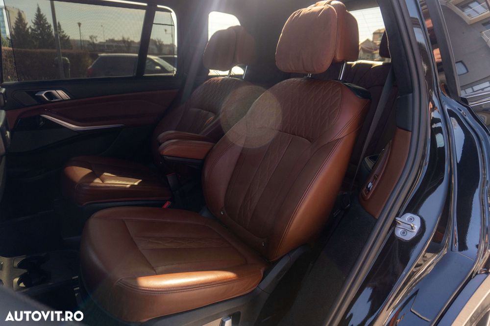 BMW X7 xDrive40d MHEV - 38