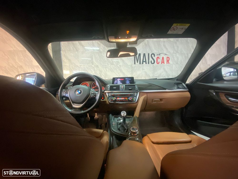 BMW 318 d Line Luxury - 10