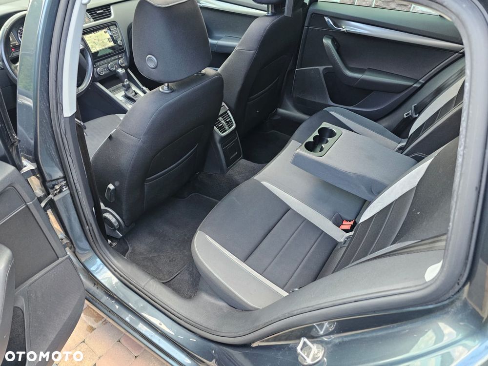 Skoda Octavia 1.4 TSI Joy DSG - 33