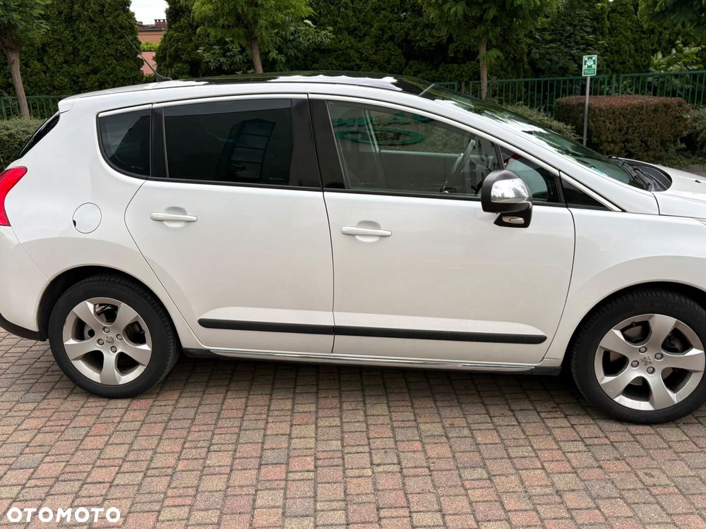 Peugeot 3008 HDi FAP 150 Premium - 2