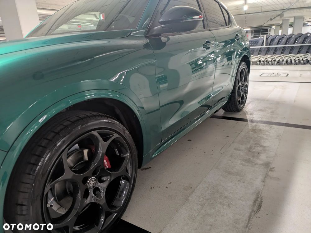 Alfa Romeo Stelvio 2.0 Turbo Tributo Italiano Q4 - 13