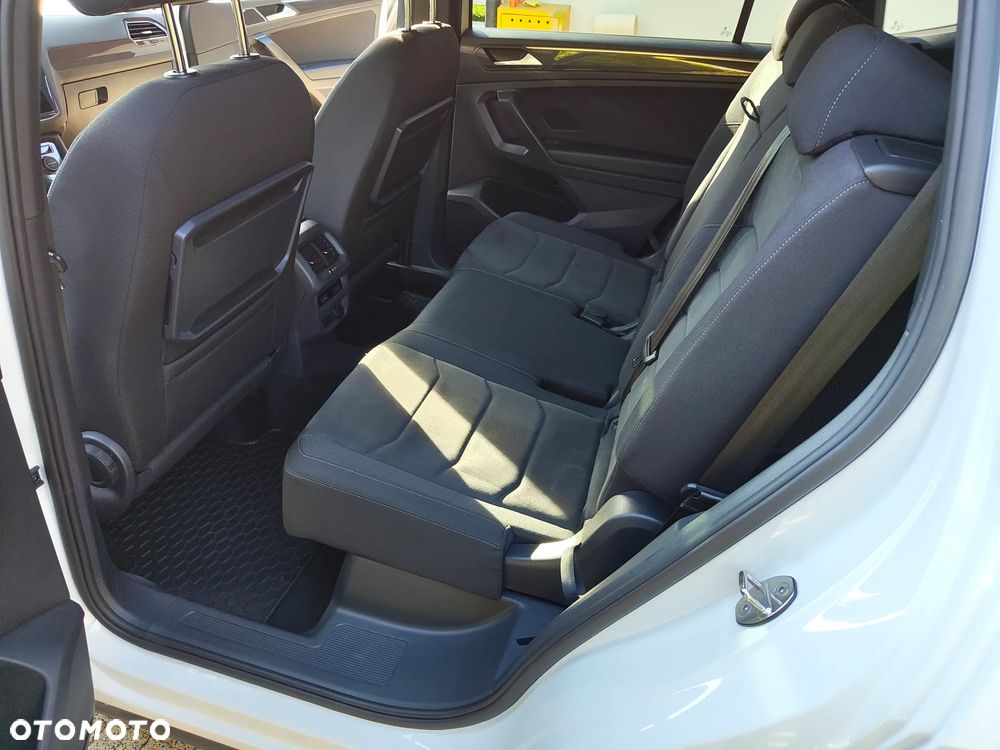 Volkswagen Tiguan - 10