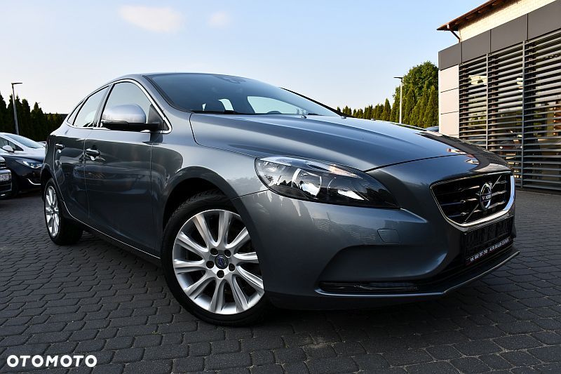 Volvo V40 T3 Momentum - 36