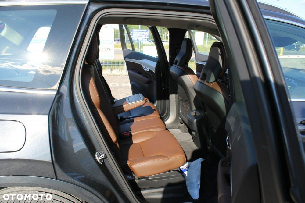 Volvo XC 90 - 35