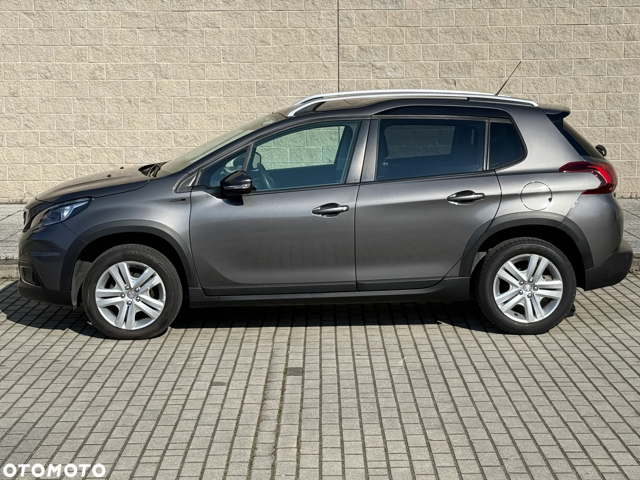Peugeot 2008 PureTech 82 Signature - 8