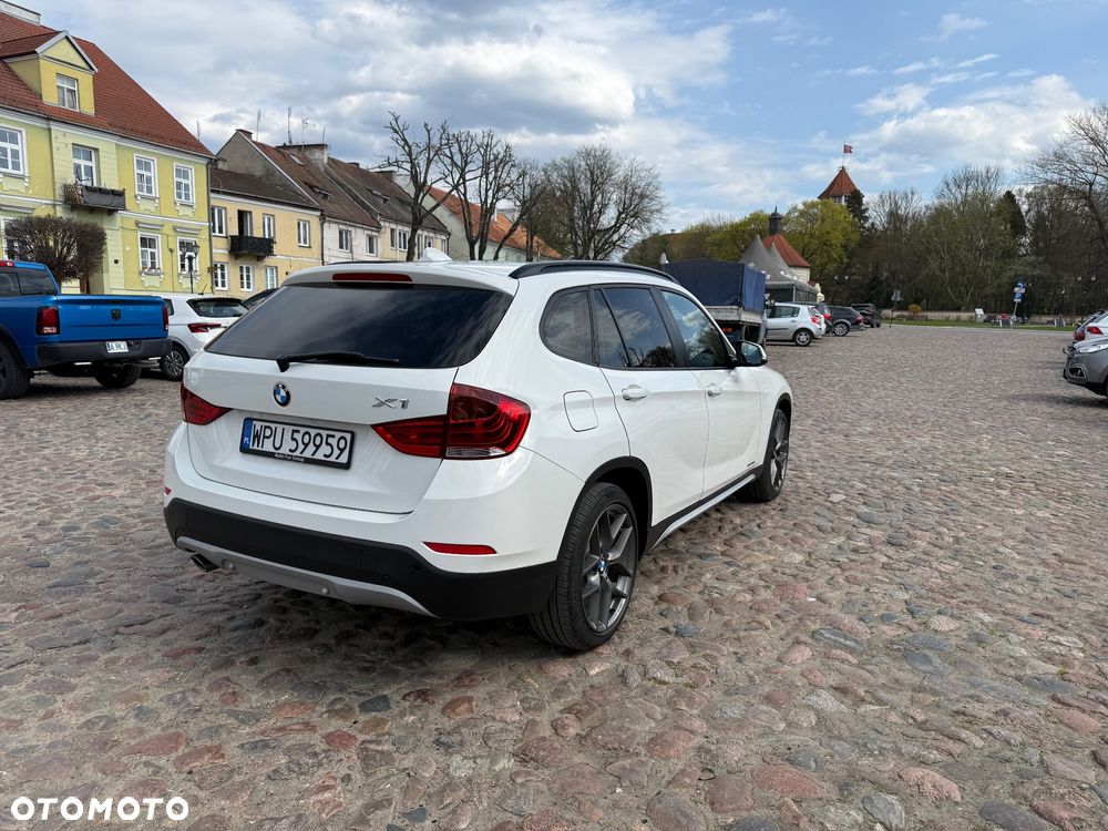 BMW X1 xDrive18d xLine - 4