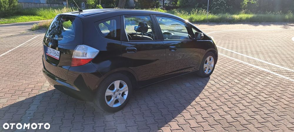 Honda Jazz ver-1-4-i--vtec-elegance - 4