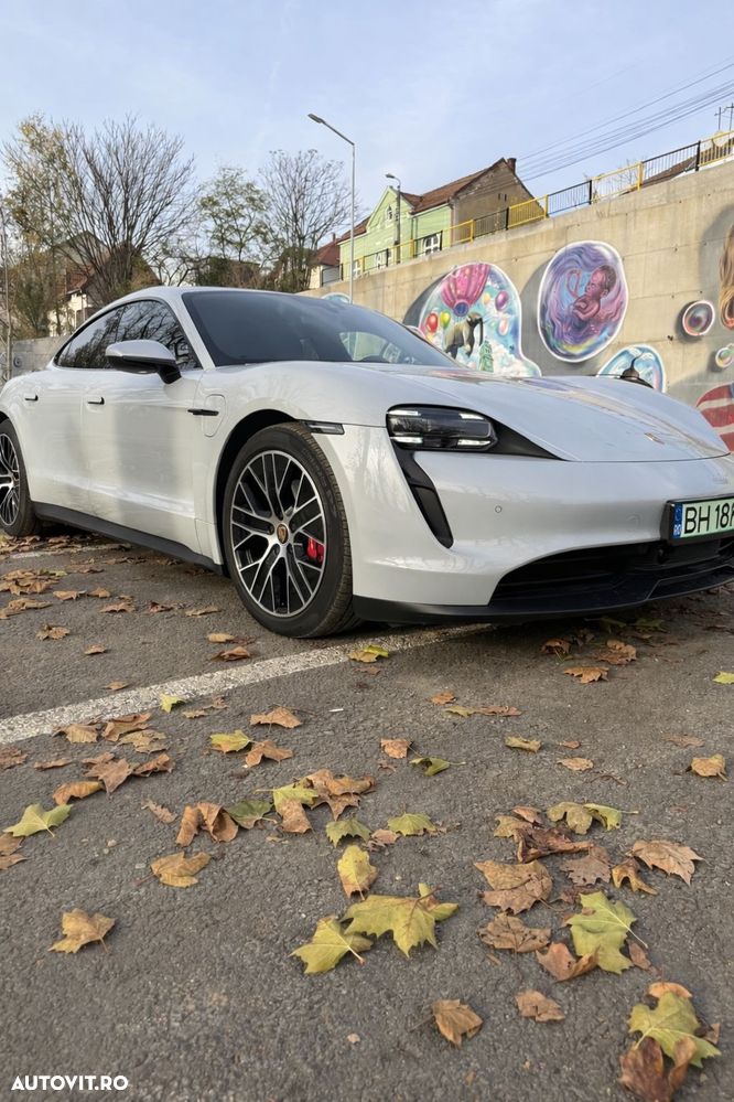 Porsche Taycan 4S - 2