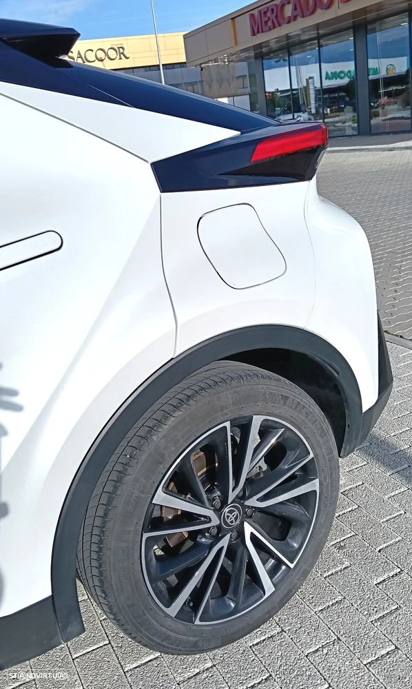 Toyota C-HR 2.0 Hybrid Square Collection - 21