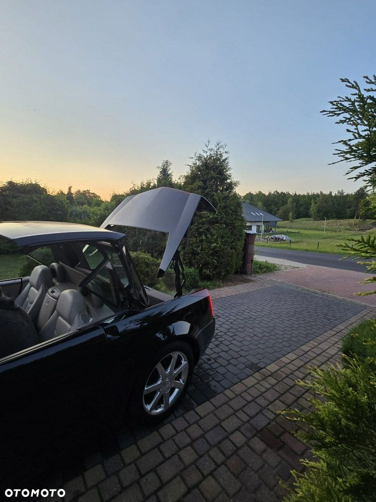 Cadillac XLR - 5