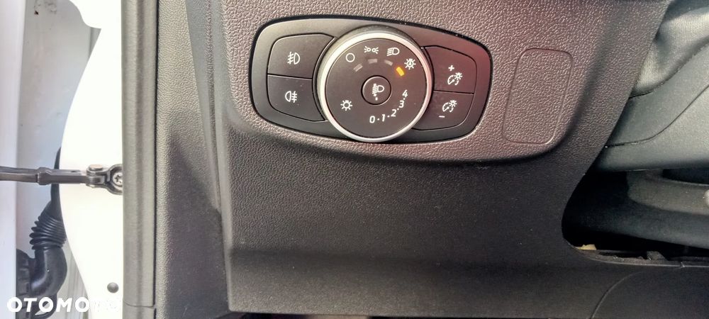Ford Focus 1.5 EcoBlue Start-Stopp-System TITANIUM STYLE - 21
