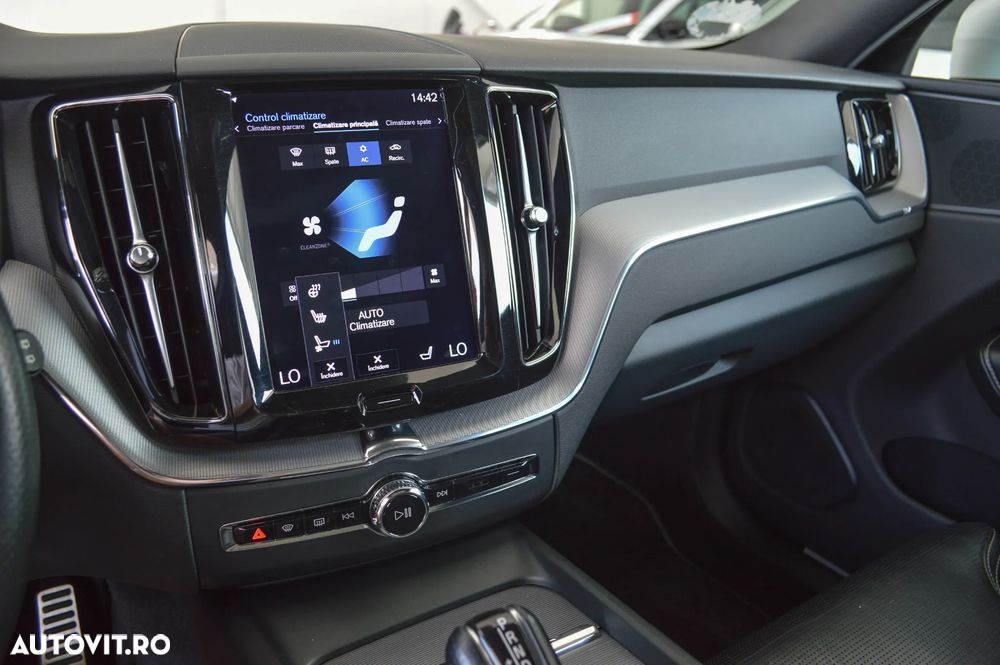 Volvo XC 60 D4 AWD R-Design - 20
