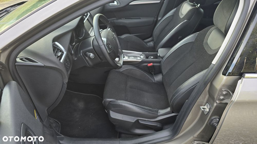 Citroën C4 1.6 BlueHDi Shine S&S EAT6 - 13