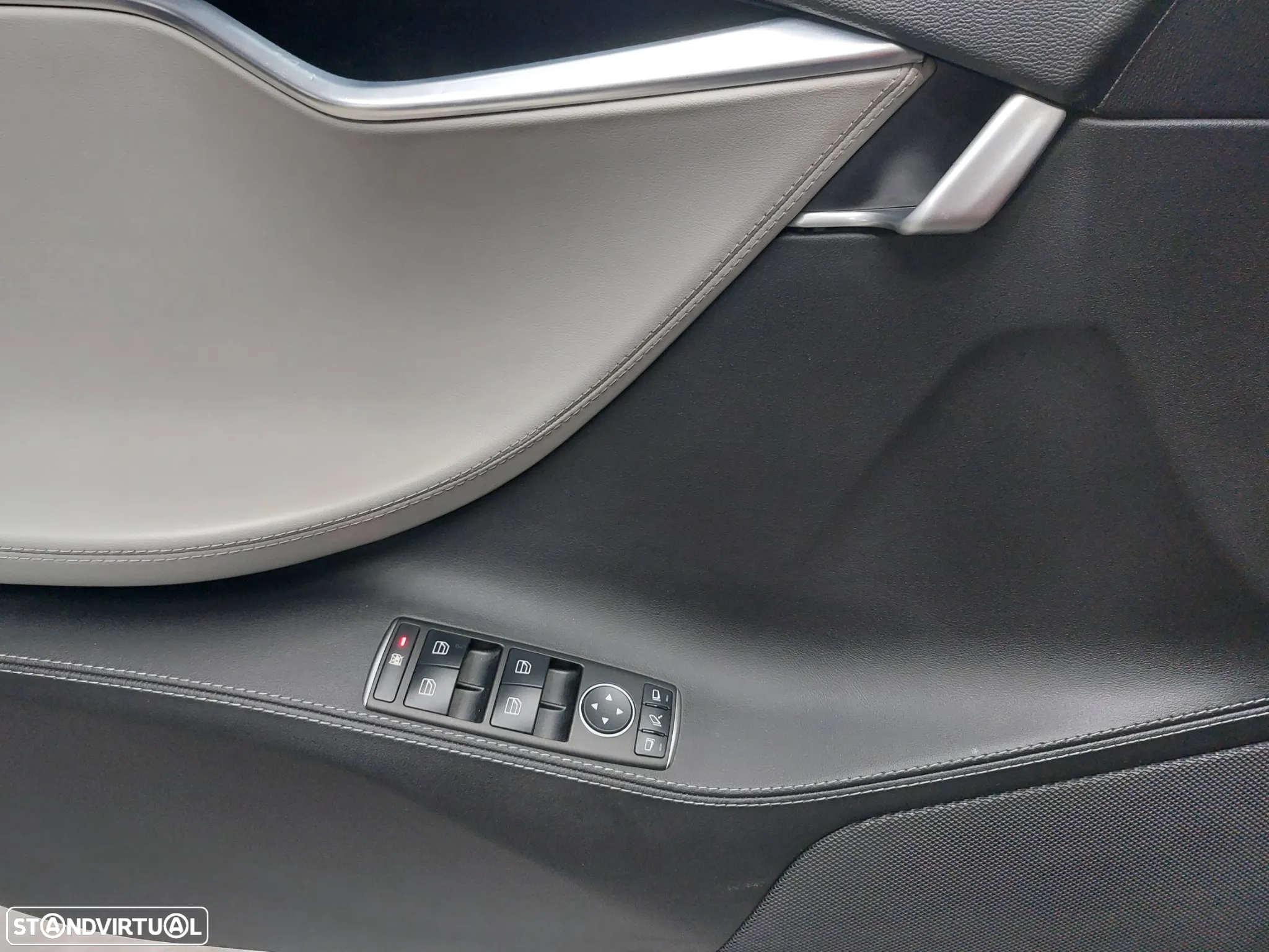 Tesla Model S 85 - 12