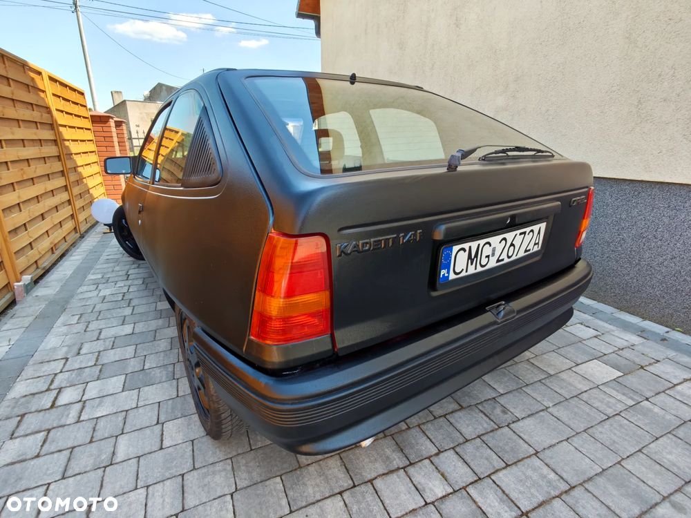 Opel Kadett 1.4 LS - 19