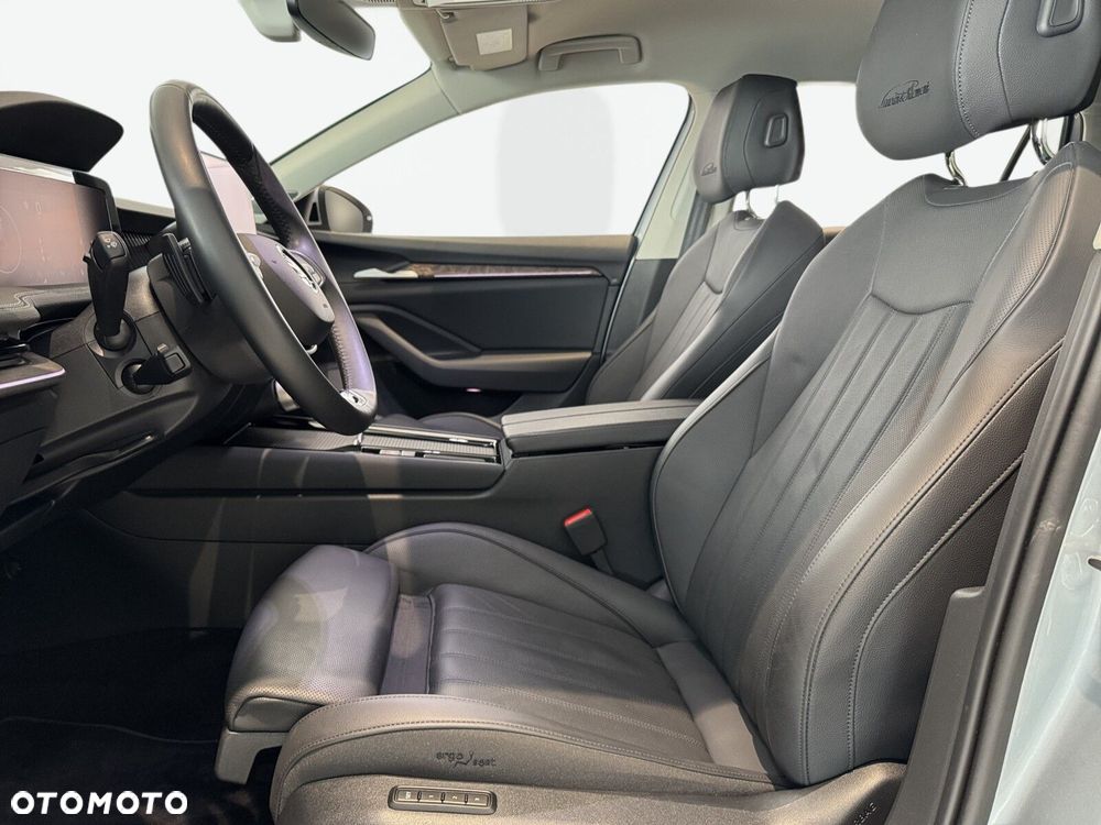 Skoda Superb 2.0 TDI SCR L&K DSG - 10