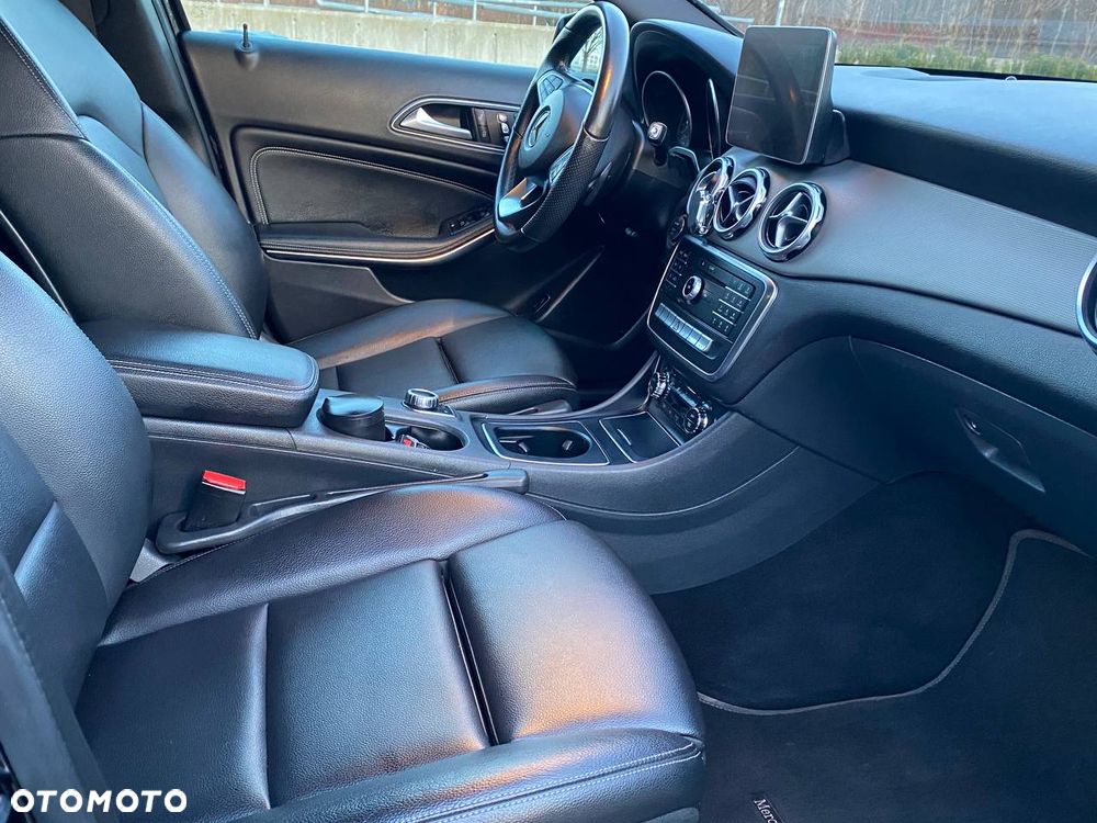 Mercedes-Benz GLA - 6