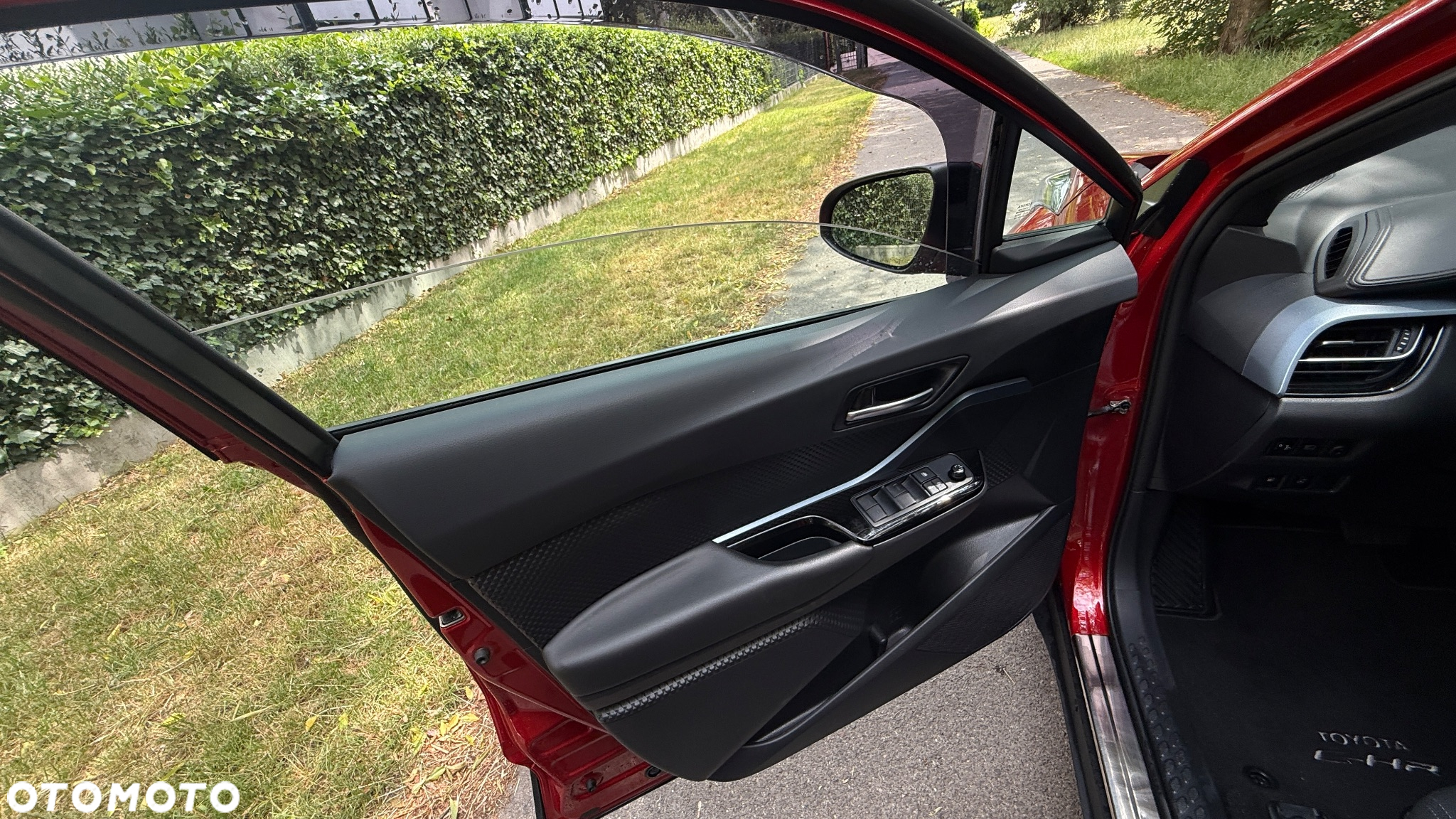Toyota C-HR 2.0 Hybrid Style - 24