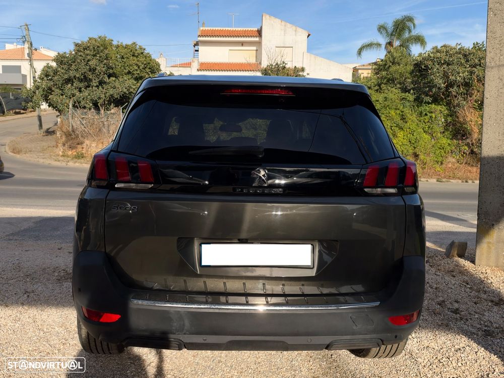 Peugeot 5008 - 2