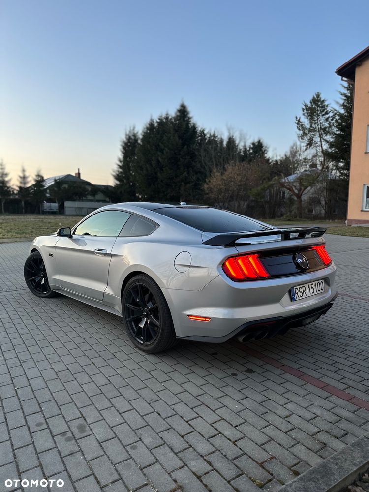 Ford Mustang 5.0 V8 GT - 5