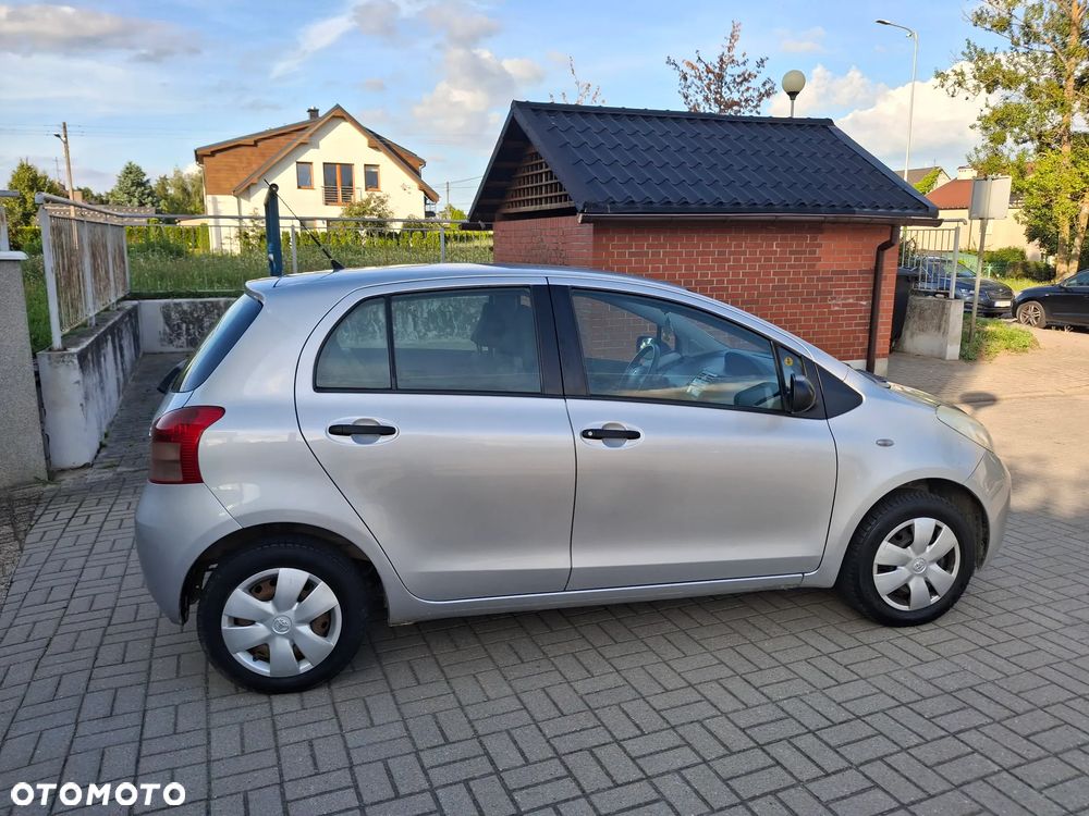 Toyota Yaris 1.0 Luna A/C - 14